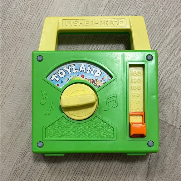 Fisher-Price Other - 1983 vintage Fisher-Price working Toyland Music Box